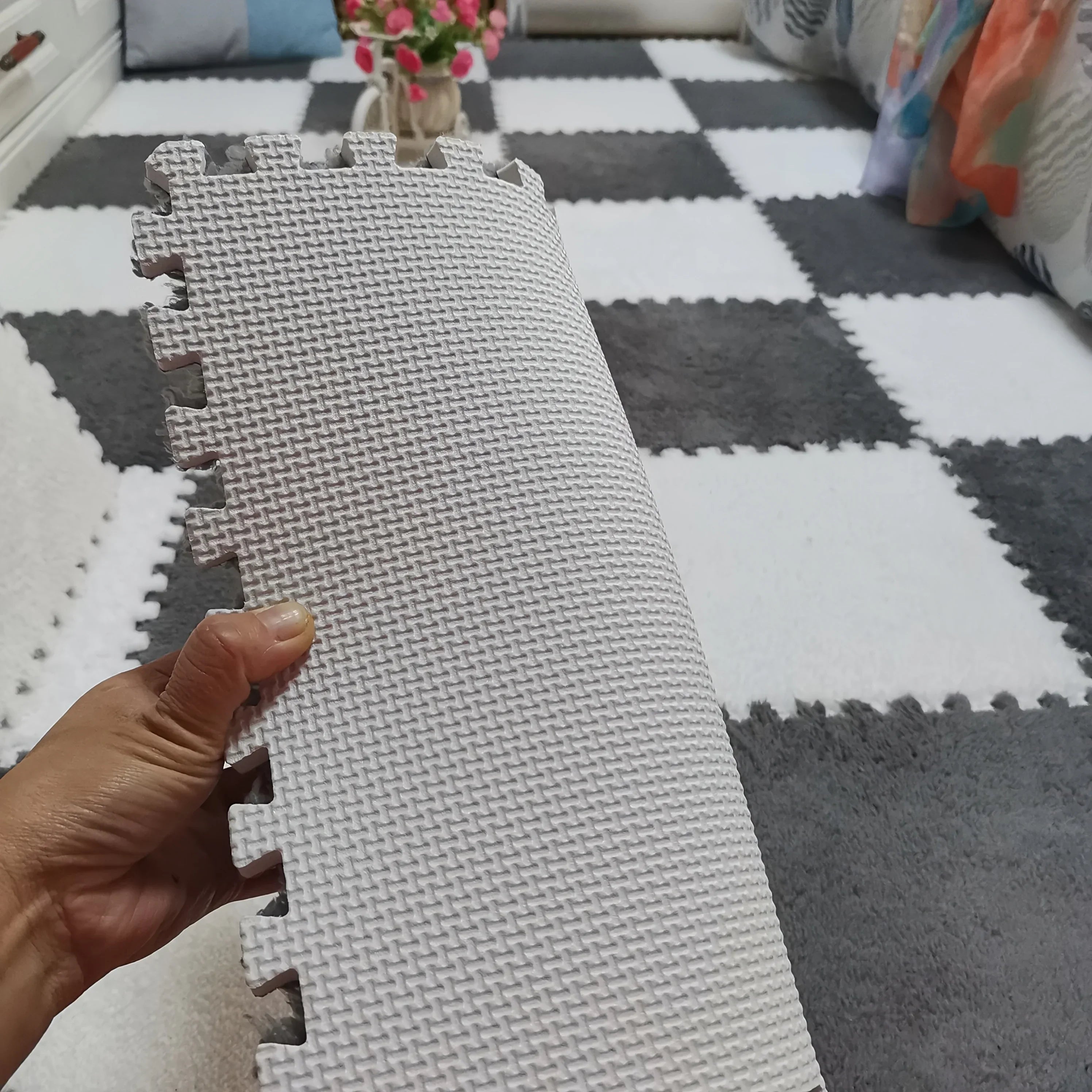 24PCS Solid interlocking foam mat - non slip