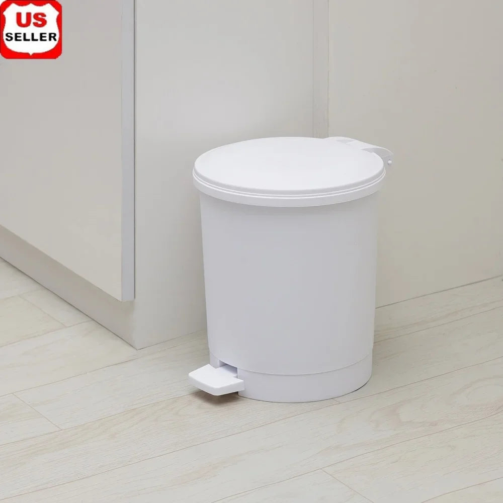 Round Plastic Step Trash Can 1.5 Gallon